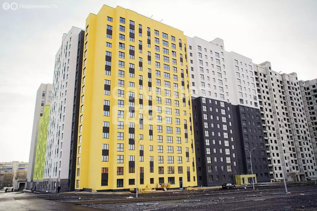 3-комнатная квартира: Курск, улица Энгельса, 115 (85.21 м) - Фото 0
