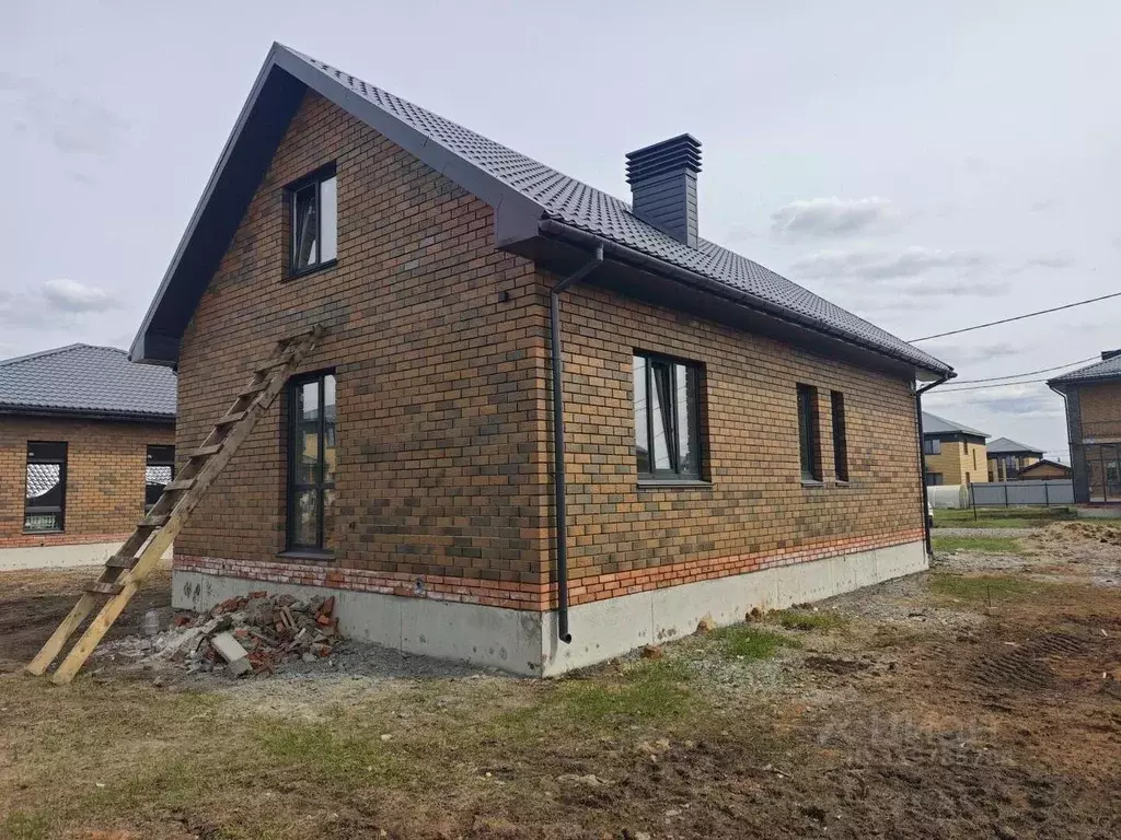 Дом в Башкортостан, Уфимский район, Дмитриевский сельсовет, д. ... - Фото 1