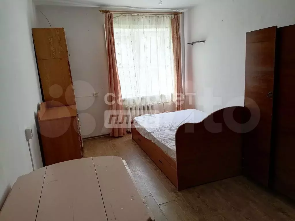 Комната 17,6 м в 1-к., 1/5 эт. - Фото 0