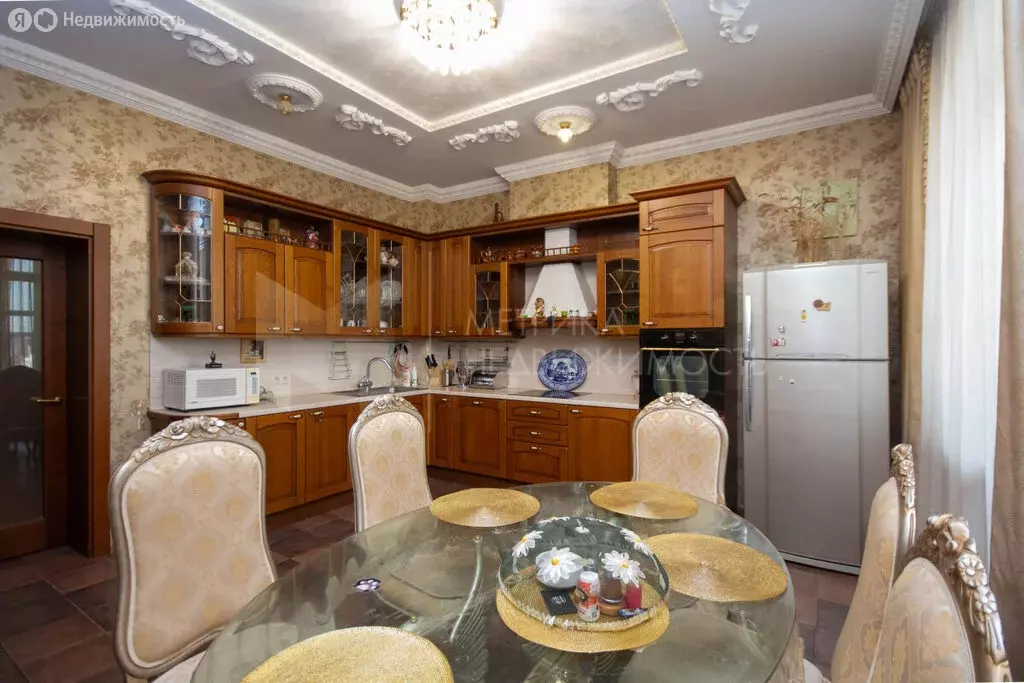 3-комнатная квартира: Тюмень, улица Володарского, 17 (166 м) - Фото 2