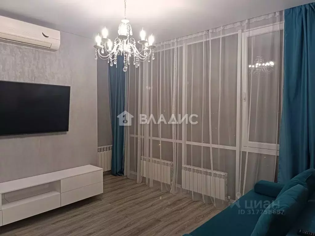 3-к кв. Белгородская область, Белгород ул. Шаландина, 4К1 (75.0 м) - Фото 0