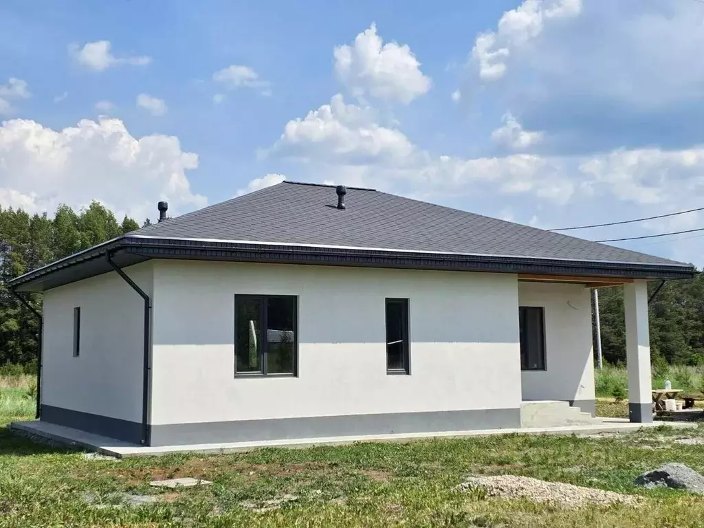 Дом в Свердловская область, Сысертский муниципальный округ, д. ... - Фото 1