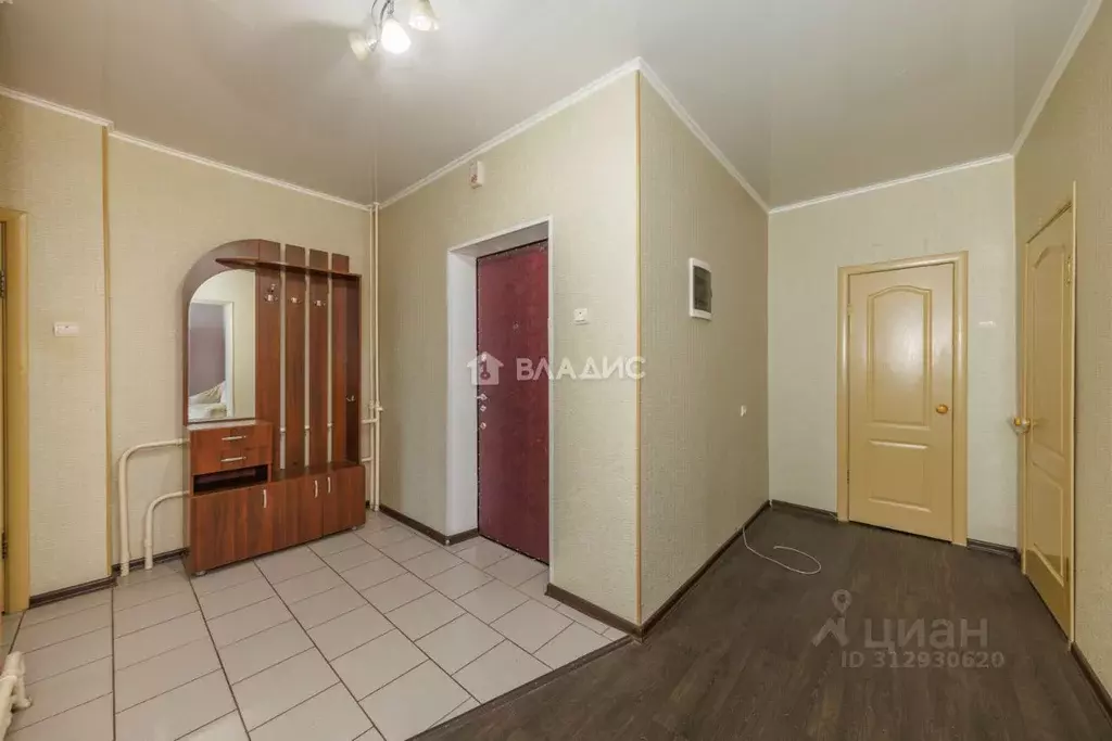 3-к кв. Брянская область, Брянск ул. Крахмалева, 39 (87.9 м) - Фото 1