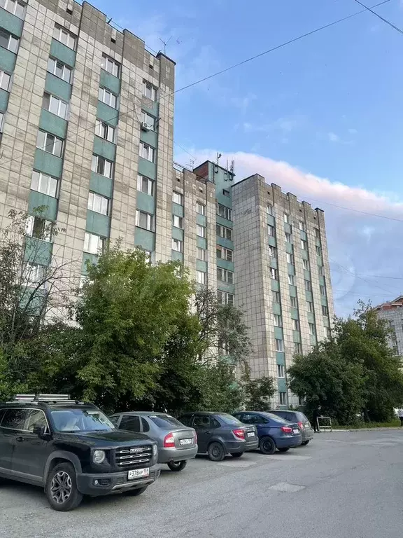 Комната 12,9 м в 8-к., 9/9 эт. - Фото 0