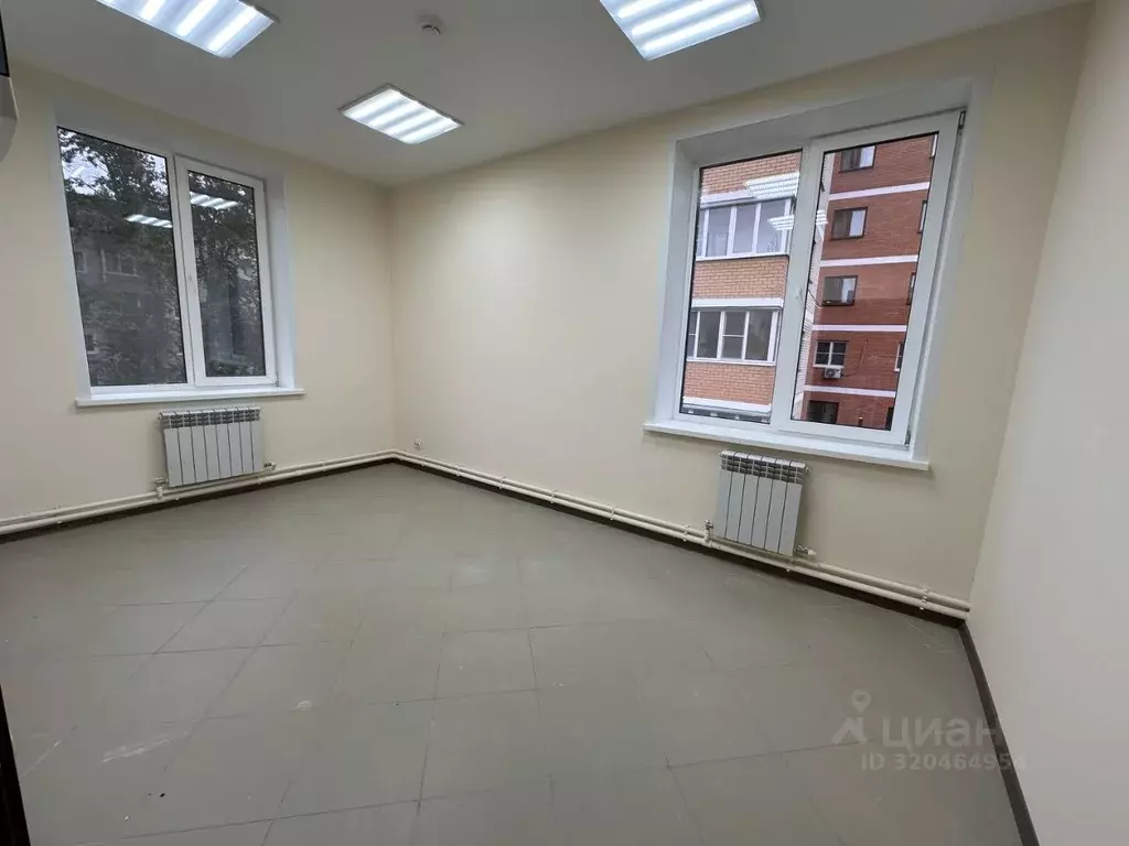 Офис в Калужская область, Калуга Николо-Козинская ул., 50 (16 м) - Фото 0