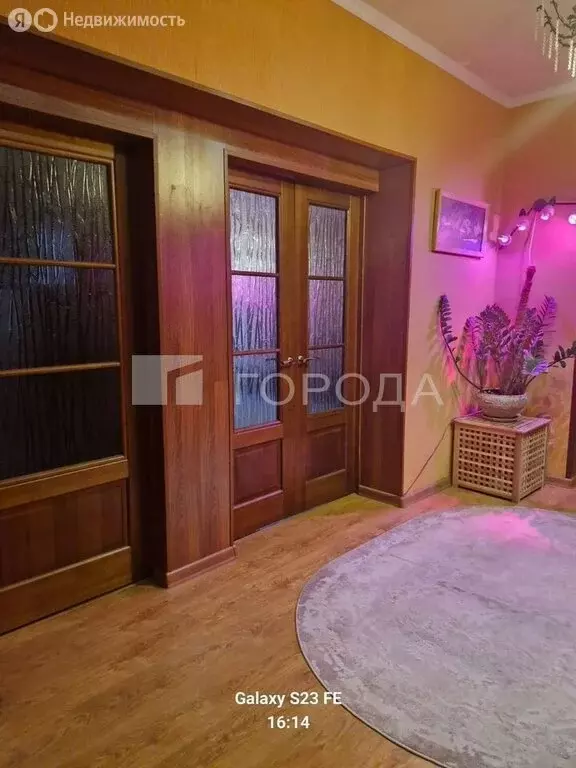 3-комнатная квартира: Новоалтайск, 8-й микрорайон, 17 (93.9 м) - Фото 2