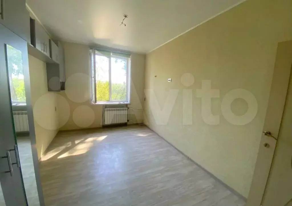 Комната 14 м в 2-к., 2/4 эт. - Фото 1