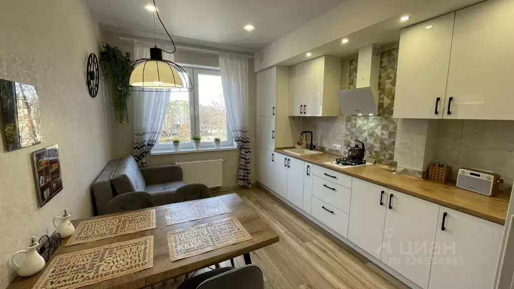 1-к кв. Калининградская область, Светлогорск Сосновая ул., 8 (46.0 м) - Фото 1