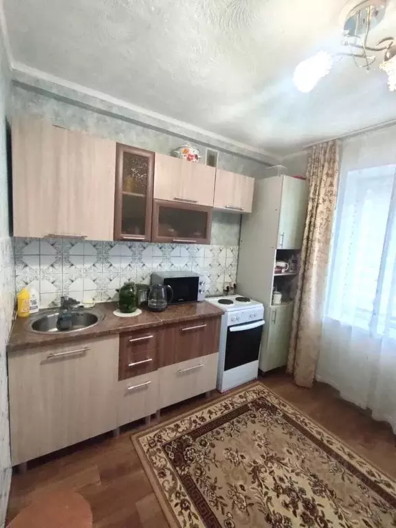 3-к кв. Красноярский край, Красноярск ул. Гусарова, 2 (66.0 м) - Фото 0