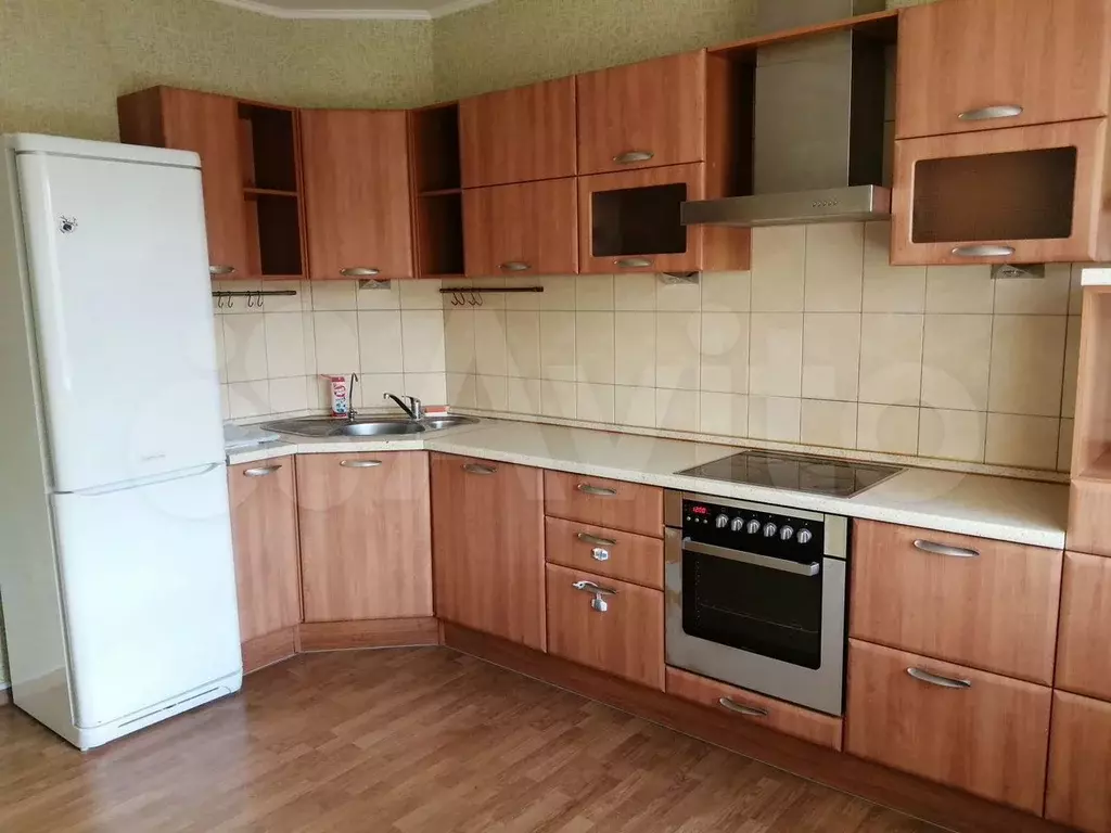 2-к. квартира, 73 м, 4/9 эт. - Фото 0