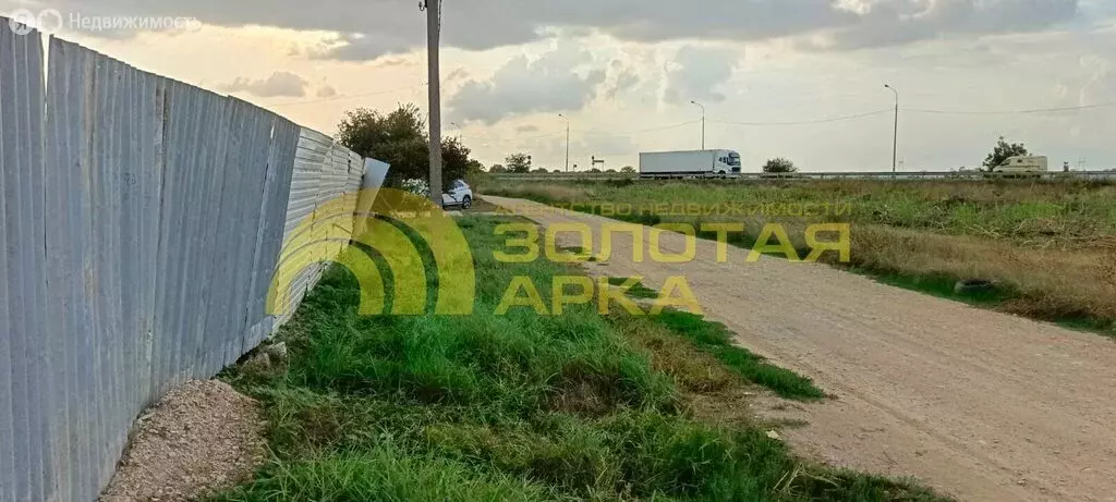 Участок в Крымский район, станица Варениковская (20 м) - Фото 0