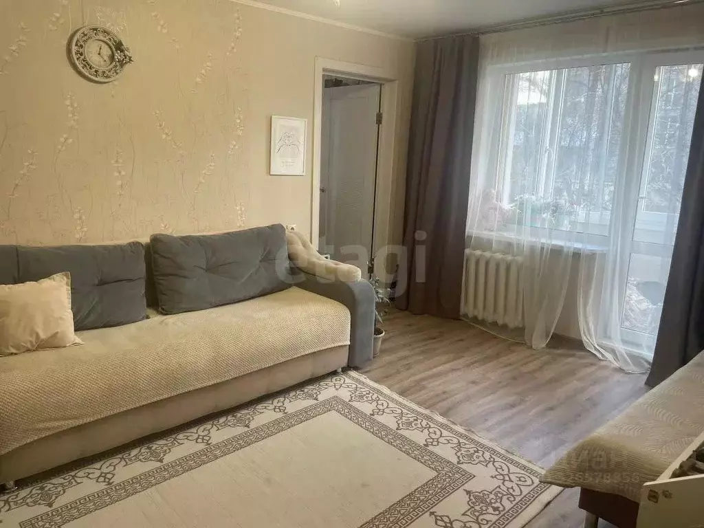 2-к кв. Тюменская область, Тюмень Кольский пер., 1 (36.4 м) - Фото 1