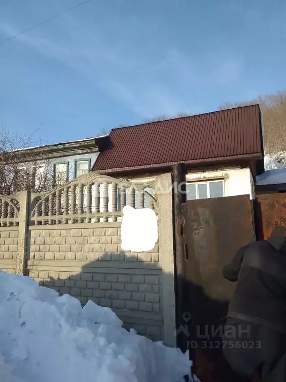 Дом в Алтайский край, Бийск ул. Революции (98 м) - Фото 0