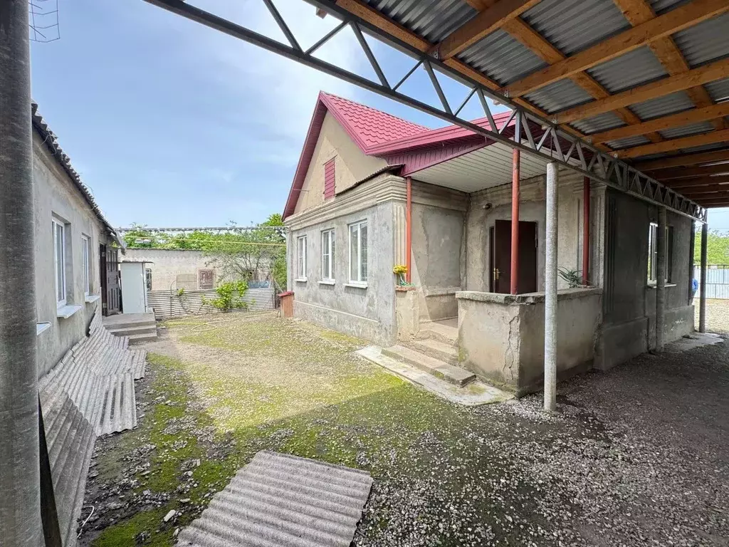 Дом в Кабардино-Балкария, Баксан городской округ, с. Дыгулыбгей ул. ... - Фото 2