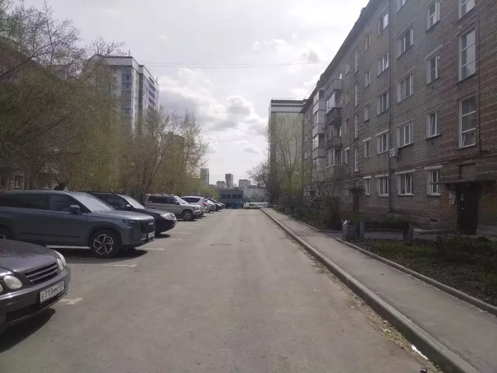 Продаётся 3-к квартира, 42.8 м - Фото 0