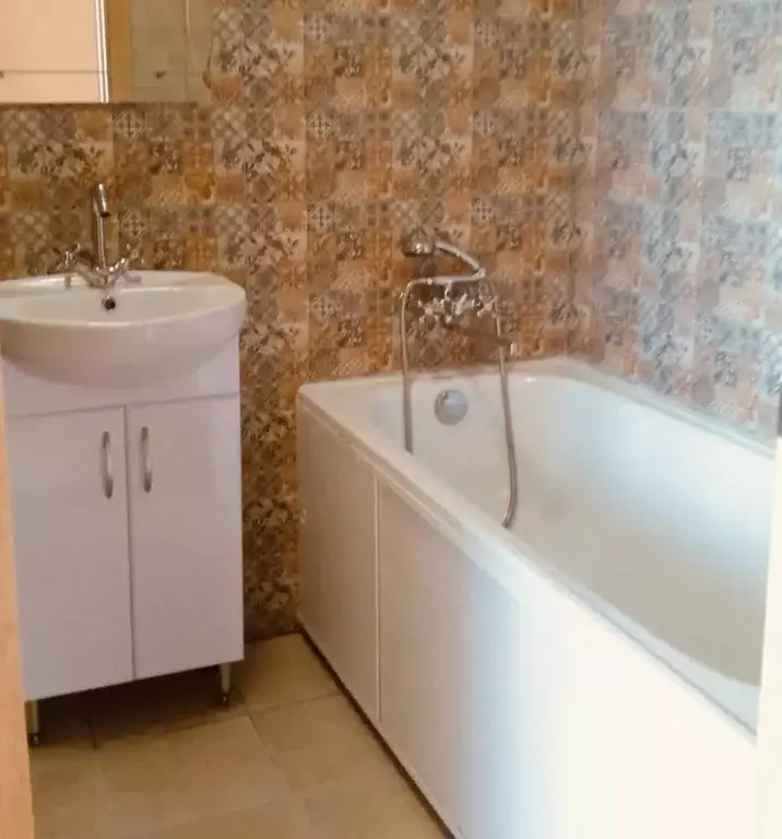 1-к кв. Крым, Симферополь ул. Батурина, 95 (42.0 м) - Фото 2