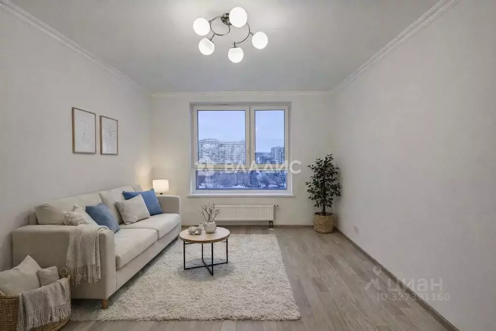 2-к кв. Москва ул. Светланова, 11к1 (61.7 м) - Фото 1