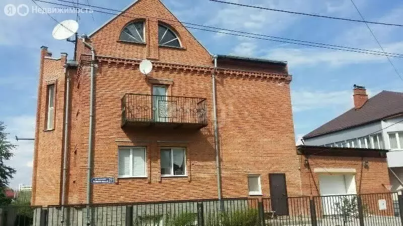Дом в Томск, микрорайон 2-й Академический (404 м) - Фото 0