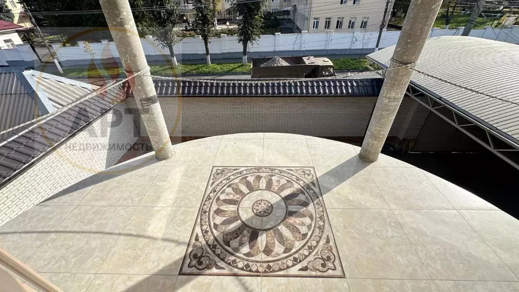 Дом в Северная Осетия, Владикавказ Комсомольская ул., 31 (250 м) - Фото 1