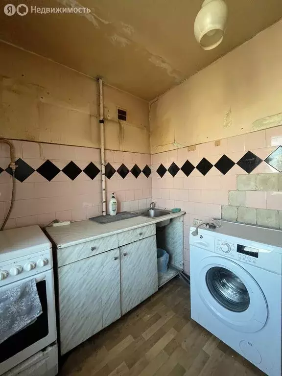 3-комнатная квартира: Нижний Новгород, улица Володарского, 4 (57.5 м) - Фото 2