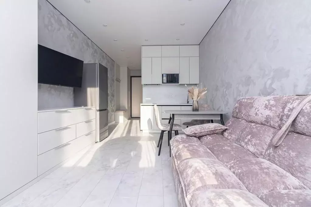 Студия Омская область, Омск ул. Б.Г. Шаронова, 9 (24.0 м) - Фото 1