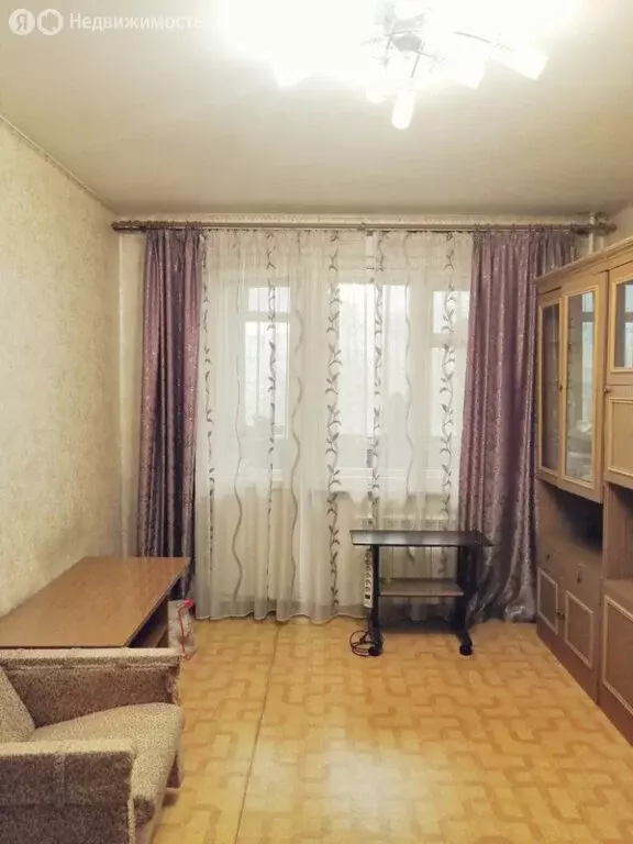 4-комнатная квартира: Новосибирск, улица 9-й Гвардейской Дивизии, 15 ... - Фото 1