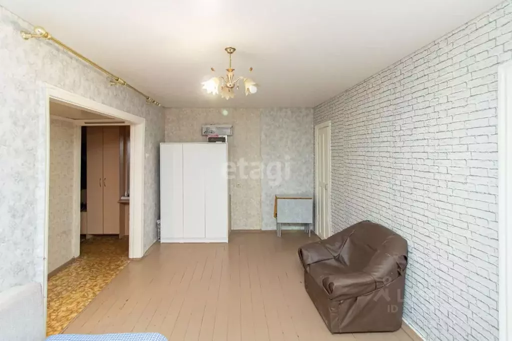 2-к кв. Тюменская область, Тюмень Одесская ул., 43 (44.1 м) - Фото 1