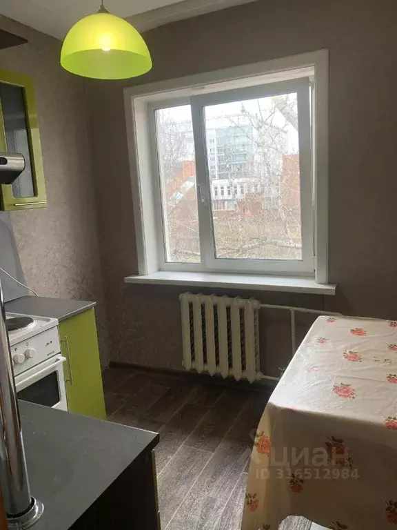 1-к кв. Иркутская область, Иркутск Юбилейный мкр, 55 (30.0 м) - Фото 0