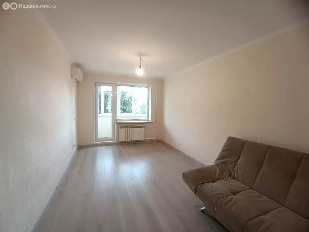 2-комнатная квартира: Кувандык, улица Маршала Жукова, 27 (51 м) - Фото 1