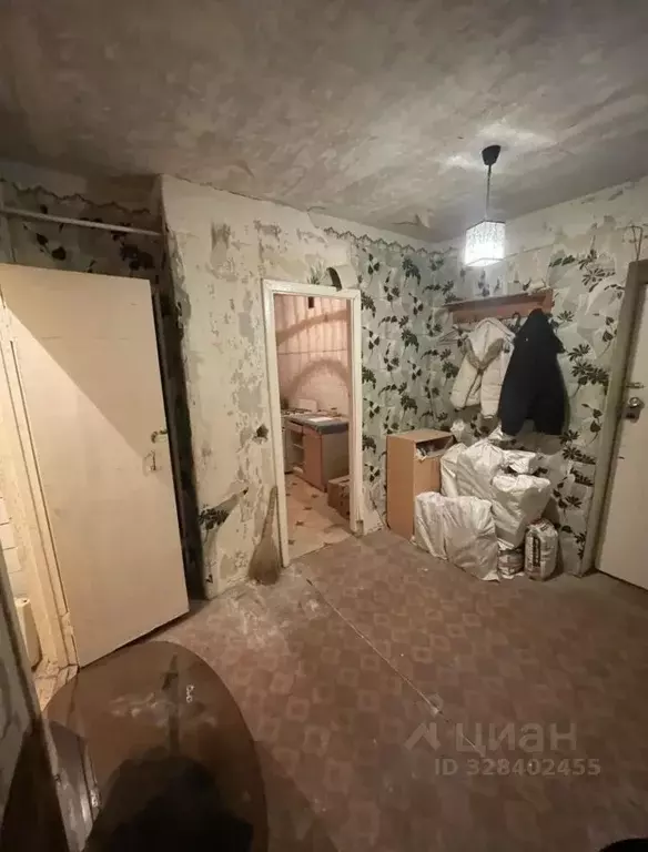 3-к кв. Смоленская область, Рославль 15-й мкр, 24 (56.9 м) - Фото 1