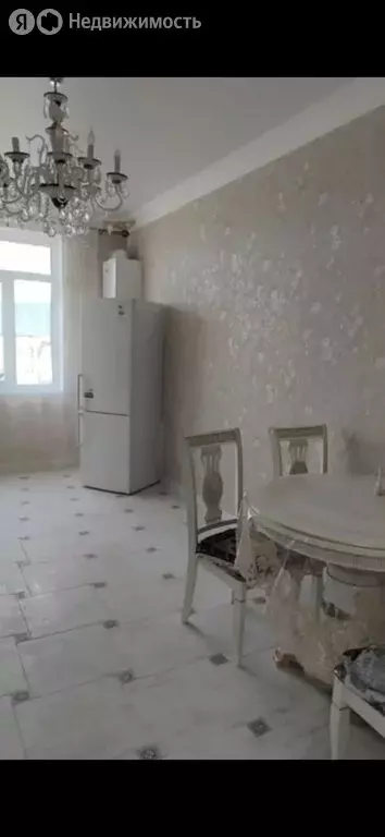 2-комнатная квартира: Махачкала, улица Эльзы Ибрагимовой, 27А (76 м) - Фото 1