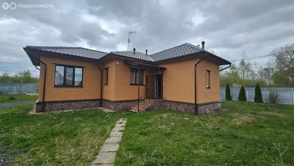 Дом в Московская область, Можайский муниципальный округ, деревня ... - Фото 1