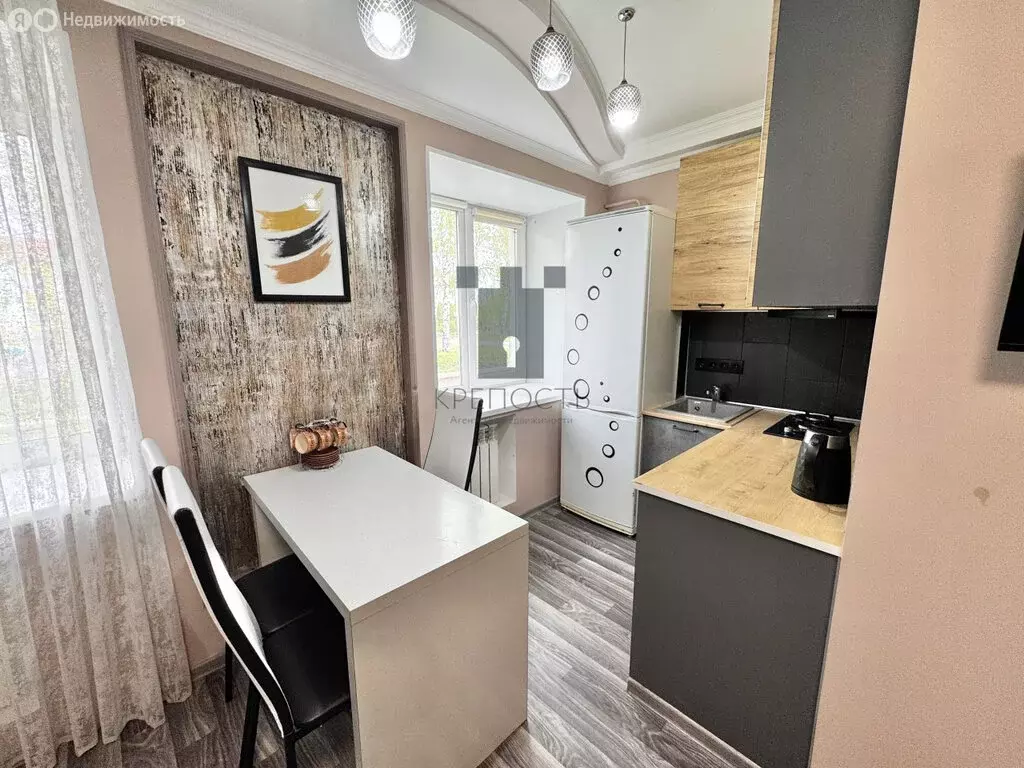 2-комнатная квартира: Мелеуз, улица Комарова, 5 (40 м) - Фото 1
