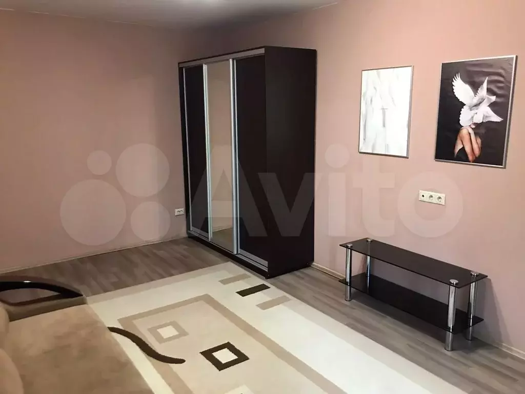 1-к. квартира, 40 м, 3/9 эт. - Фото 1
