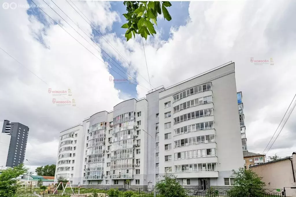 3-комнатная квартира: Екатеринбург, улица Белинского, 169А (99 м) - Фото 1