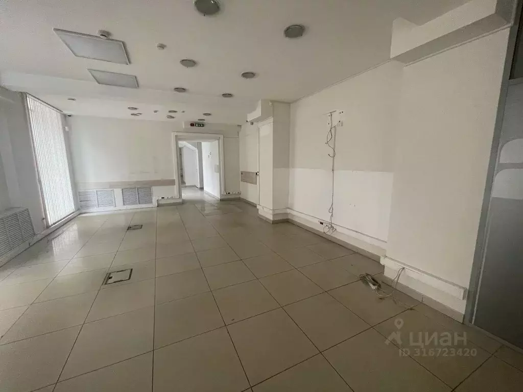 Офис в Челябинская область, Челябинск ул. Свободы, 66 (244 м) - Фото 1