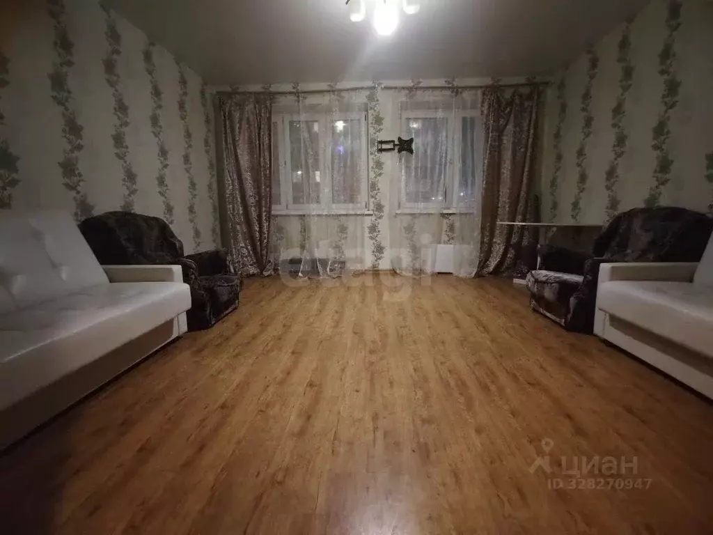 2-к кв. Тульская область, Тула ул. Металлургов, 106 (70.0 м) - Фото 1