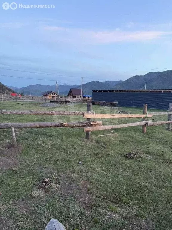 Участок в село Чемал, улица В.П. Труфанова (12 м) - Фото 1