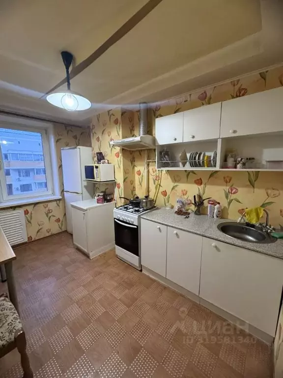 2-к кв. Удмуртия, Ижевск Автозаводская ул., 13 (50.0 м) - Фото 1
