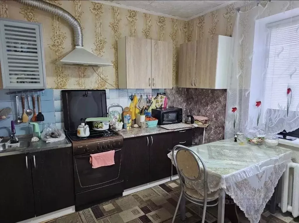 3-к кв. Саратовская область, Красноармейск 5-й мкр, 20 (65.2 м) - Фото 1