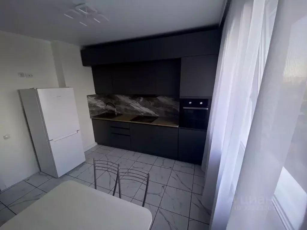 2-к кв. Оренбургская область, Оренбург ул. Фронтовиков, 10/4 (58.0 м) - Фото 2