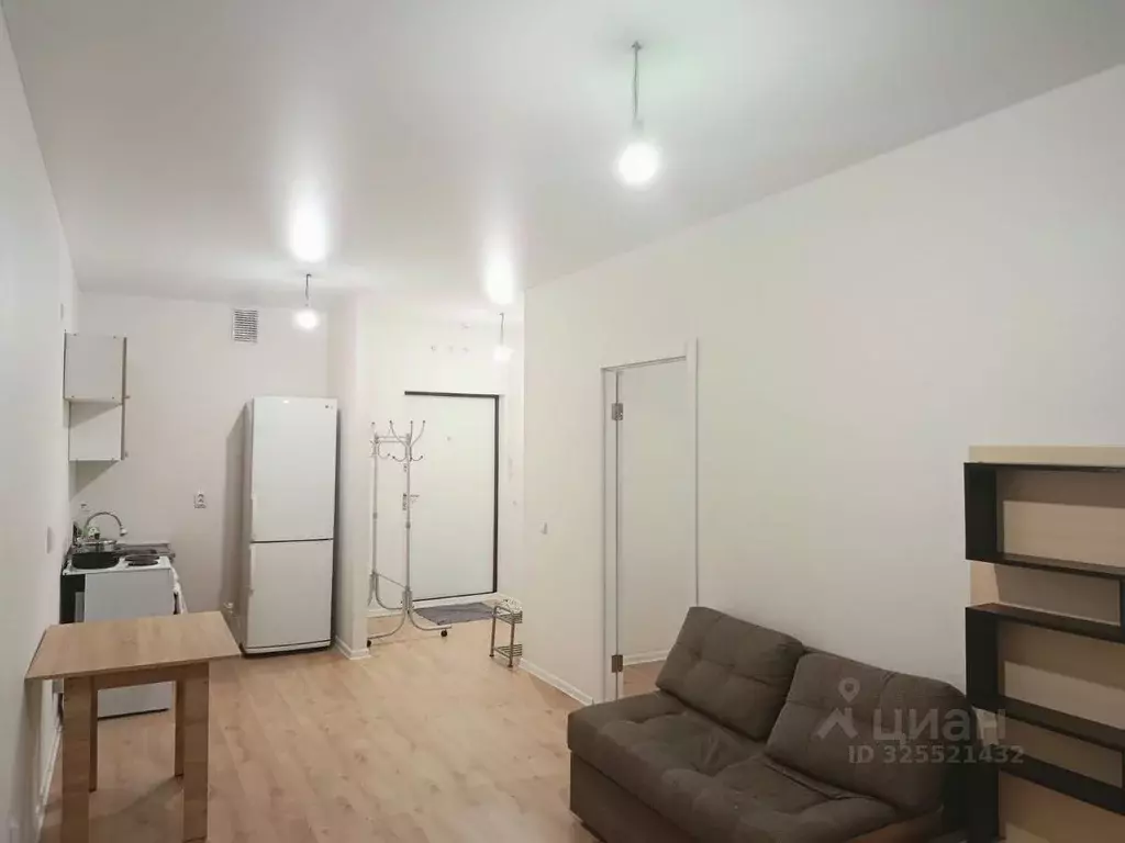 1-к кв. Свердловская область, Екатеринбург ул. Лучистая, 8 (40.0 м) - Фото 1