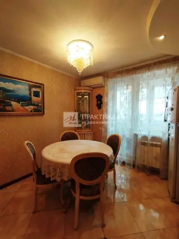 Продается 3-комнатная квартира - Фото 1