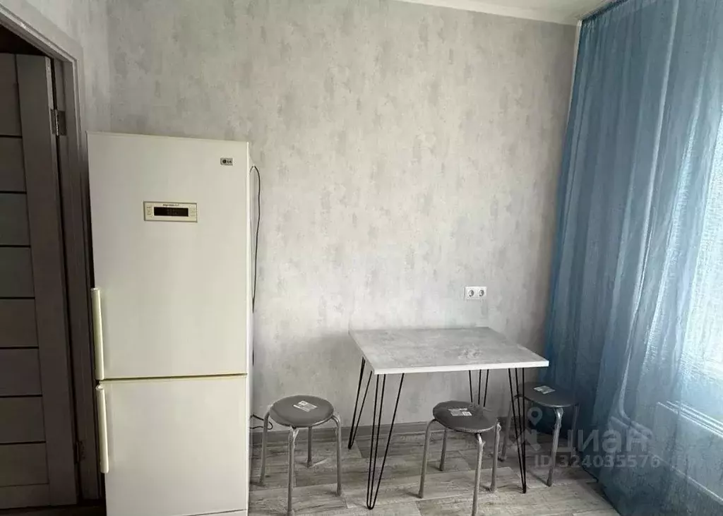 1-к кв. Белгородская область, Старый Оскол Королева мкр, 9 (36.0 м) - Фото 2