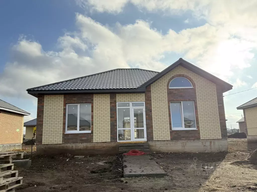 Дом в Оренбургская область, Оренбургский район, с. Благословенка, ... - Фото 1