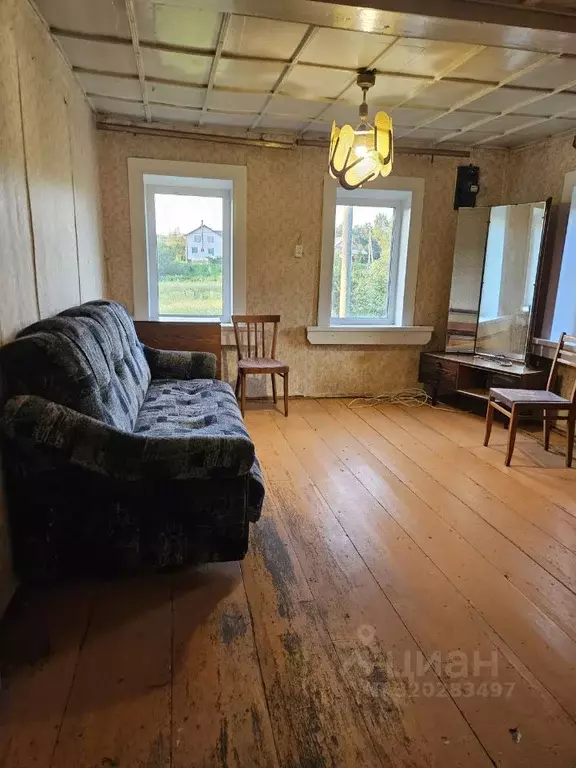 Дом в Новгородская область, Валдайский район, Яжелбицкое с/пос, с. ... - Фото 1