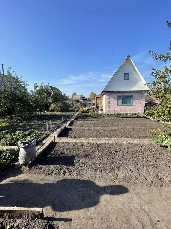 Дом в Омская область, Омск Сатурн нижний СНТ, аллея 4-я, 277 (30 м) - Фото 1