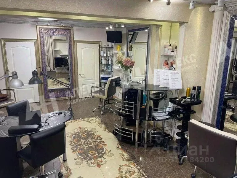 Помещение свободного назначения в Москва Кутузовский просп., 19 (50 м) - Фото 1