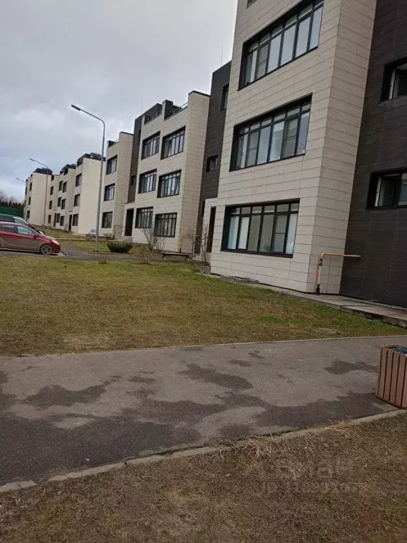 Студия Калужская область, Малоярославец ул. Медвежья поляна, 1к2 (38.9 ... - Фото 1