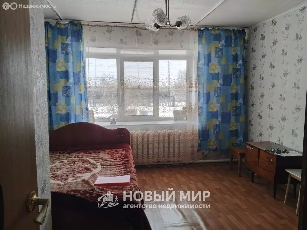 3-комнатная квартира: деревня Каликино, Советская улица, 1 (40 м) - Фото 1